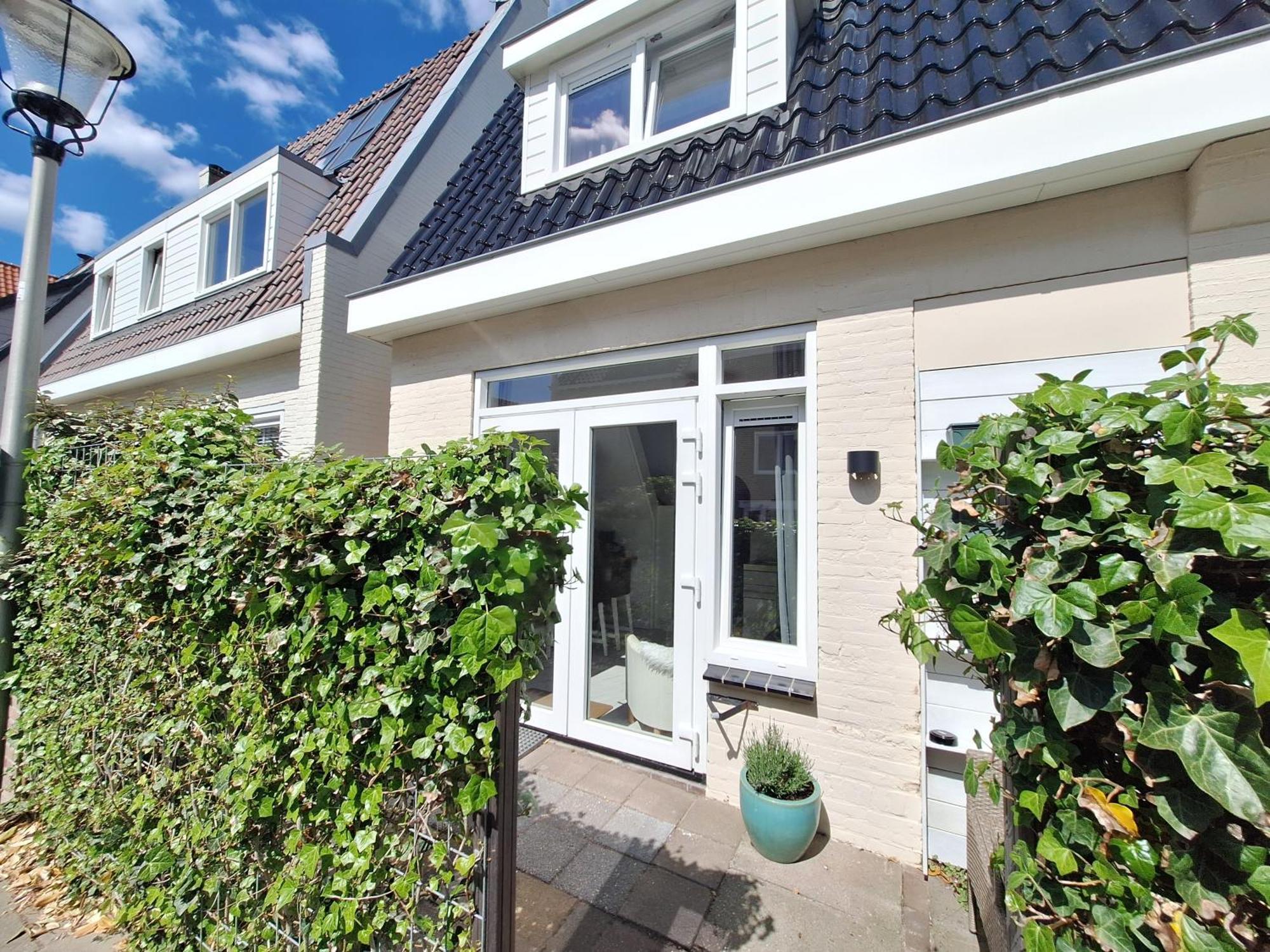Huisje Louis Zandvoort Buitenkant foto